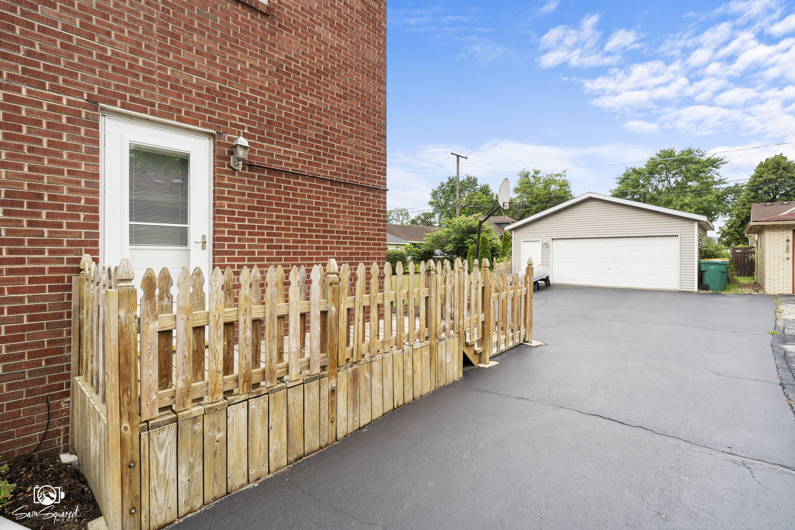 515 Cornelia Street Joliet, IL 60435 - Photo 4 of 28 a view of a house with a porch