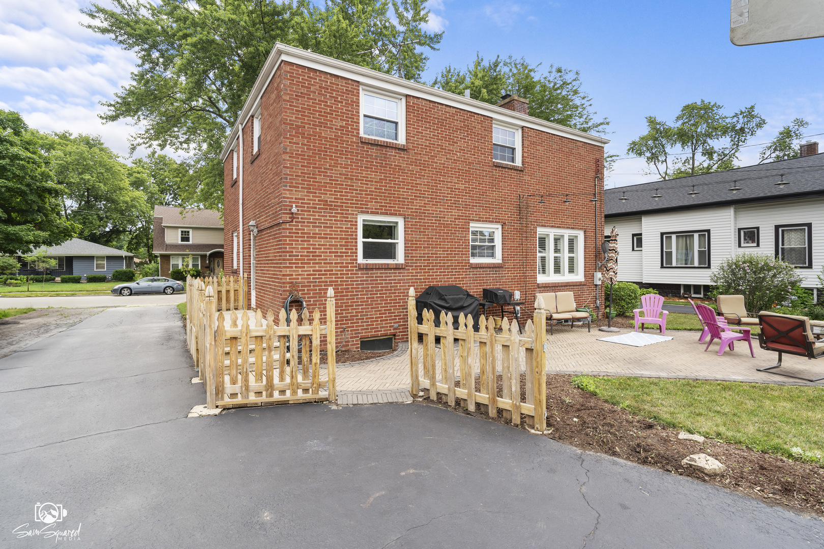 515 Cornelia Street Joliet, IL 60435 - Photo 5 of 28 a view of a house with backyard and a garden