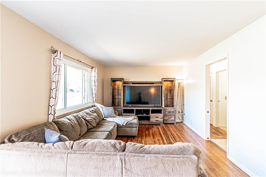 6893 Todd Road Avon, IN 46123 - Photo 6 of 26 Gallery Image 6
