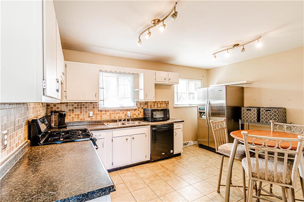 6893 Todd Road Avon, IN 46123 - Photo 7 of 26 Gallery Image 7