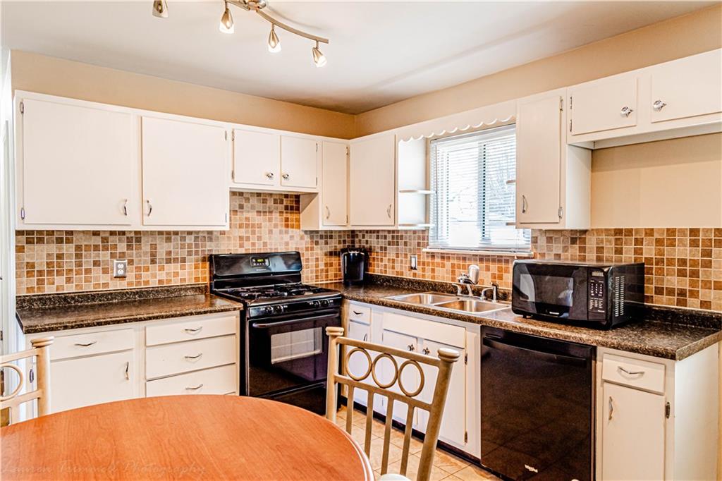 6893 Todd Road Avon, IN 46123 - Photo 9 of 26 Gallery Image 9