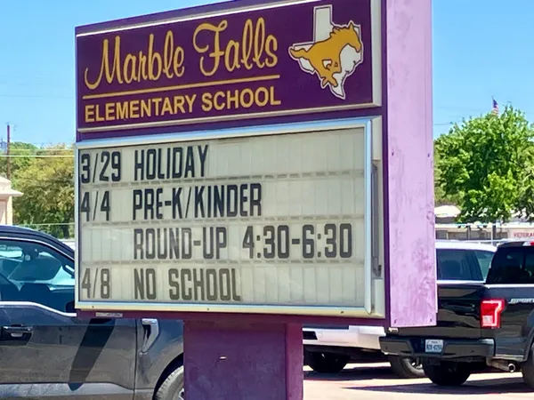 $1,500 | 708 Avenue South, Marble Falls, TX 78654