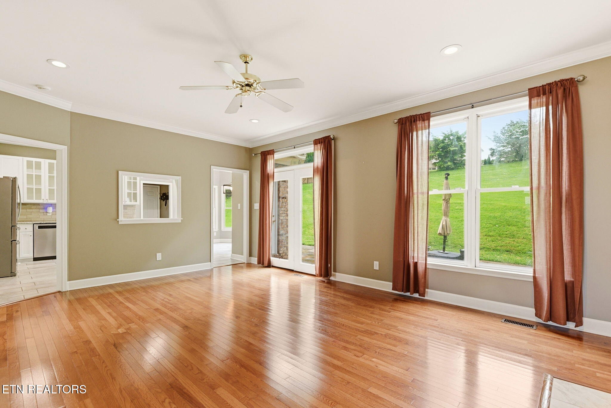 38 Riverside Drive Oak Ridge, TN 37830 - Photo 11 of 56 11-web-or-mls-DSC_5274