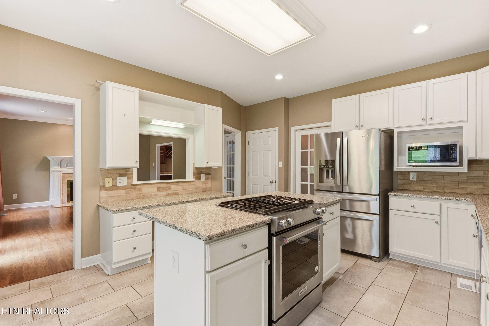 38 Riverside Drive Oak Ridge, TN 37830 - Photo 15 of 56 15-web-or-mls-DSC_5283