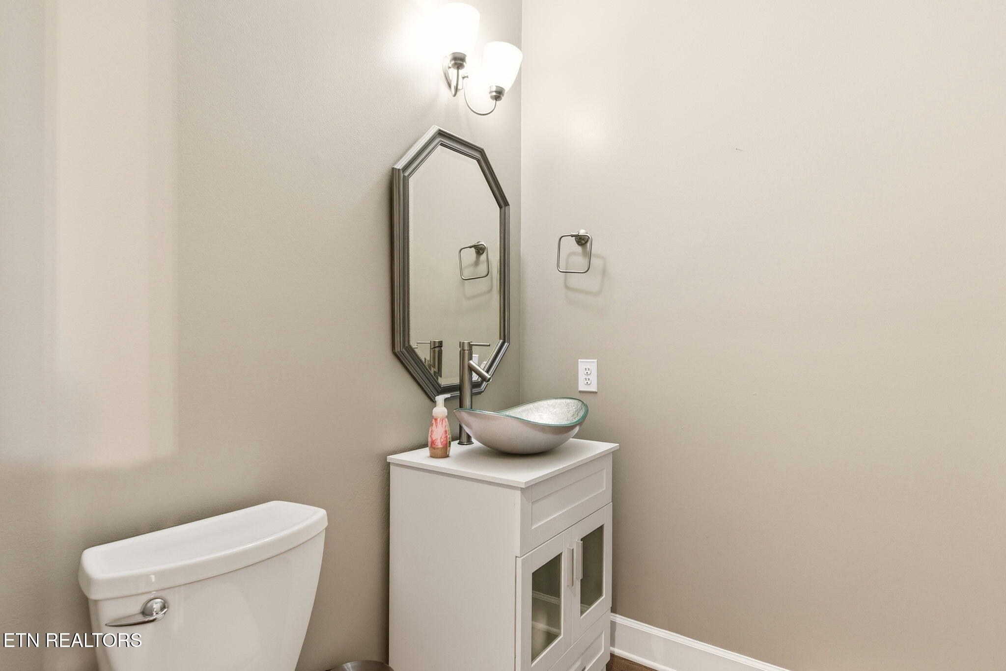 38 Riverside Drive Oak Ridge, TN 37830 - Photo 26 of 56 26-web-or-mls-DSC_5310