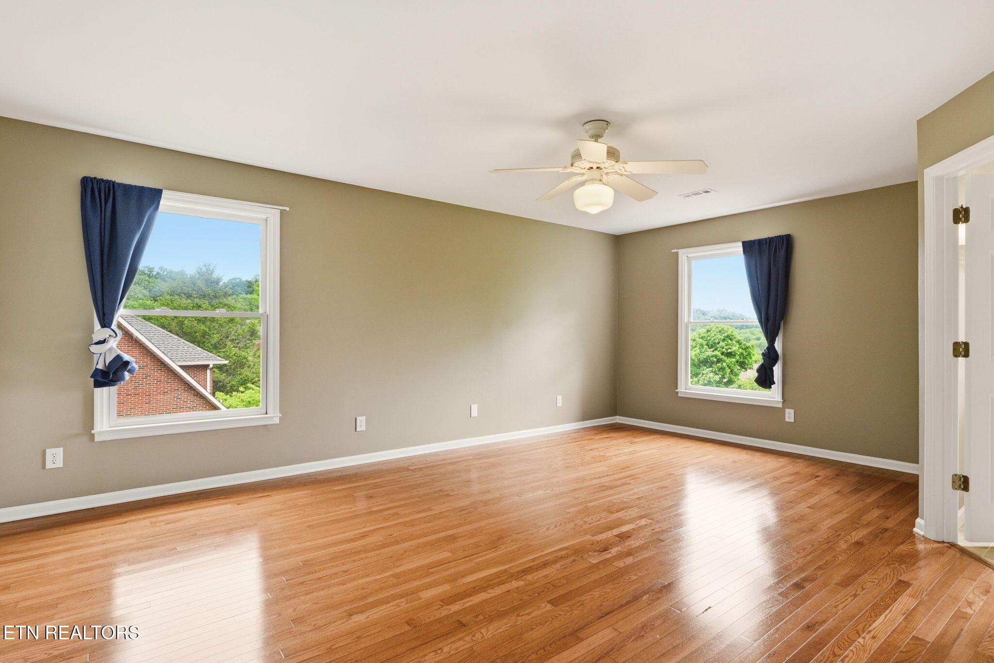 38 Riverside Drive Oak Ridge, TN 37830 - Photo 27 of 56 27-web-or-mls-DSC_5313
