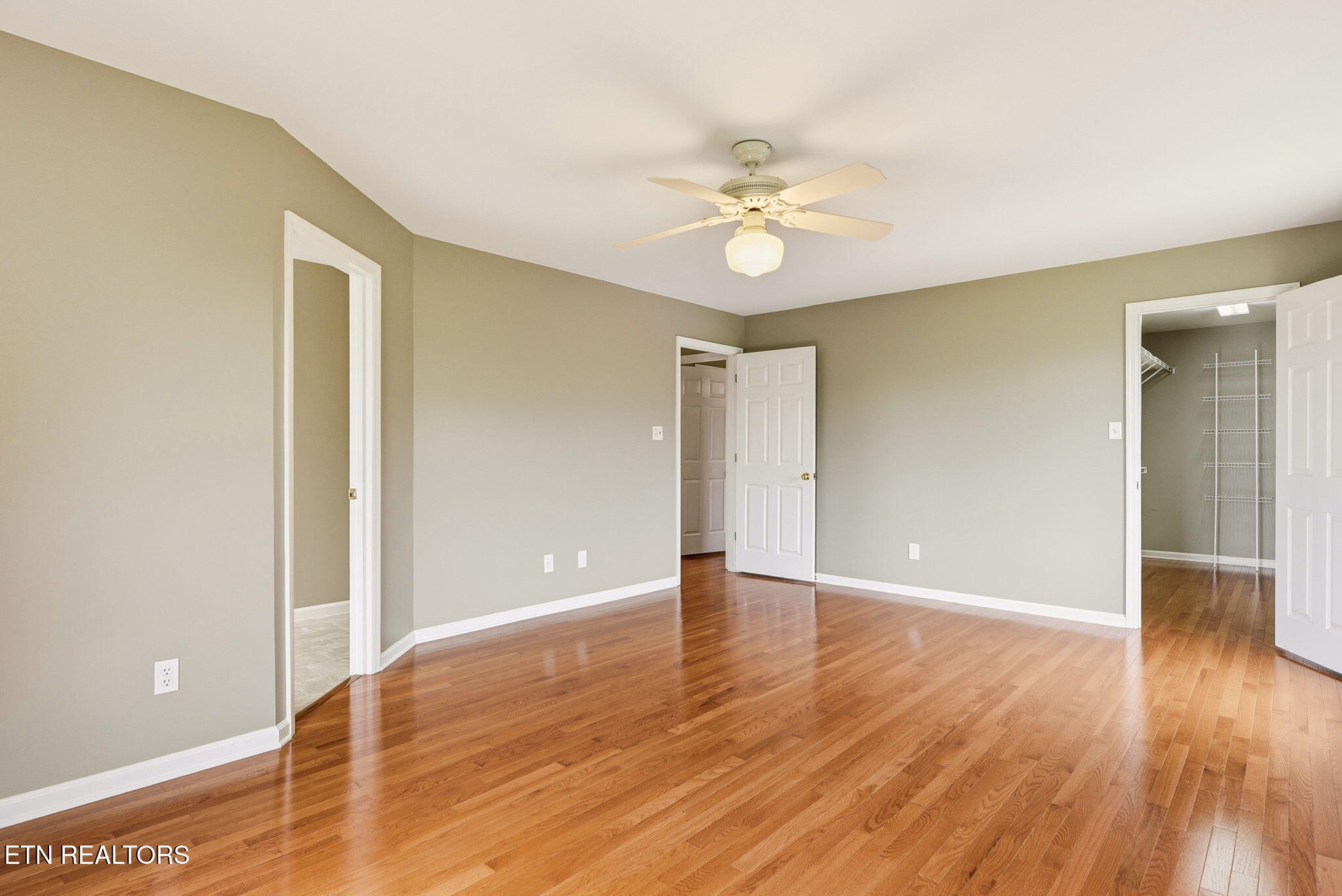 38 Riverside Drive Oak Ridge, TN 37830 - Photo 29 of 56 29-web-or-mls-DSC_5316
