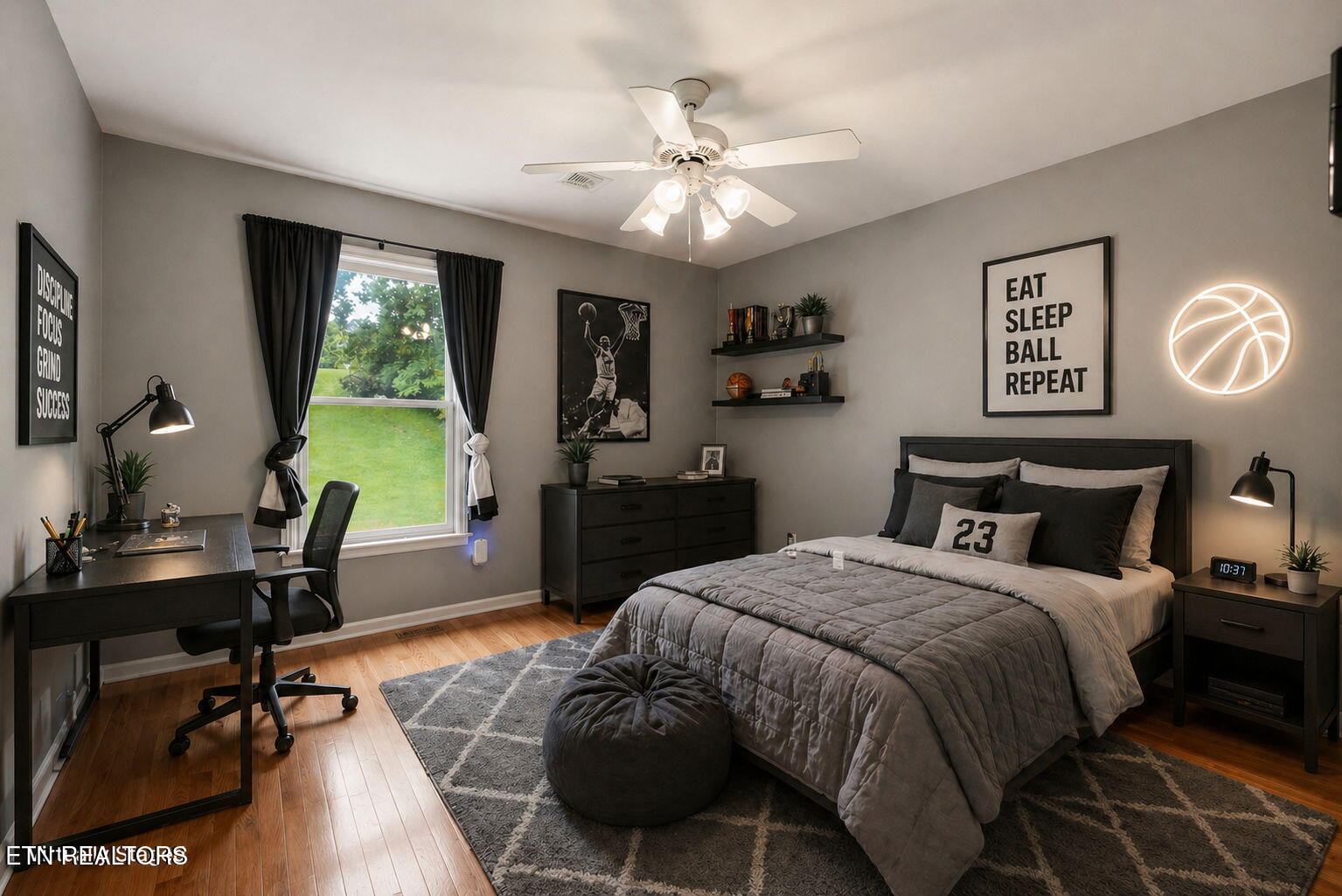 38 Riverside Drive Oak Ridge, TN 37830 - Photo 34 of 56 34-web-or-mls-virtual boy room