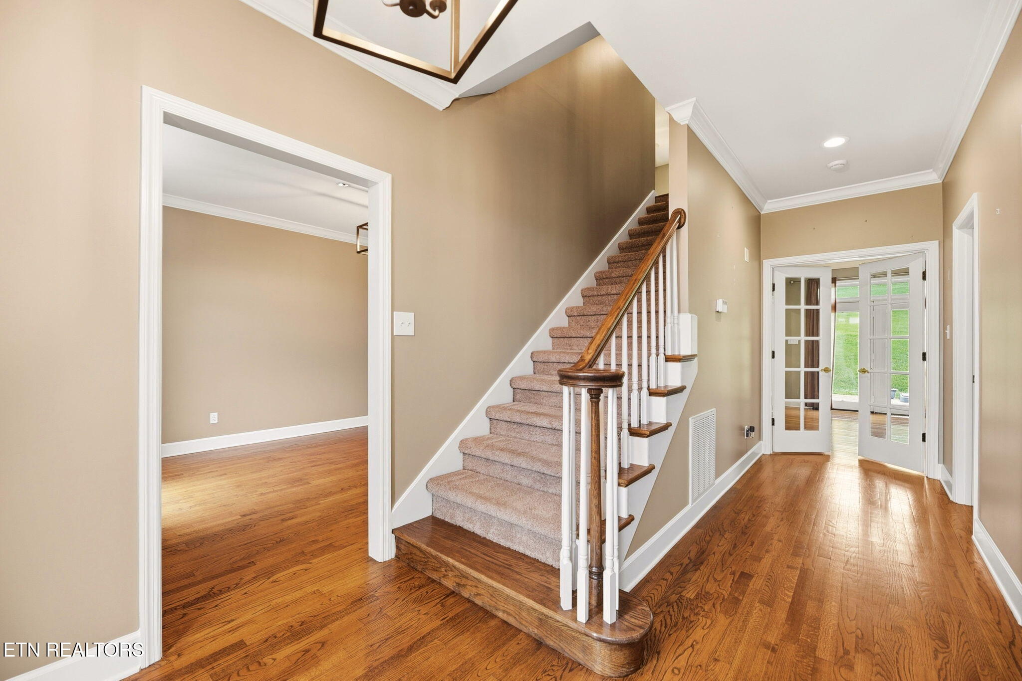 38 Riverside Drive Oak Ridge, TN 37830 - Photo 5 of 56 5-web-or-mls-DSC_5259