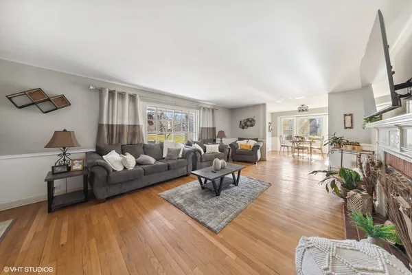 $400,000 | 1430 Brassie Avenue, Flossmoor, IL 60422