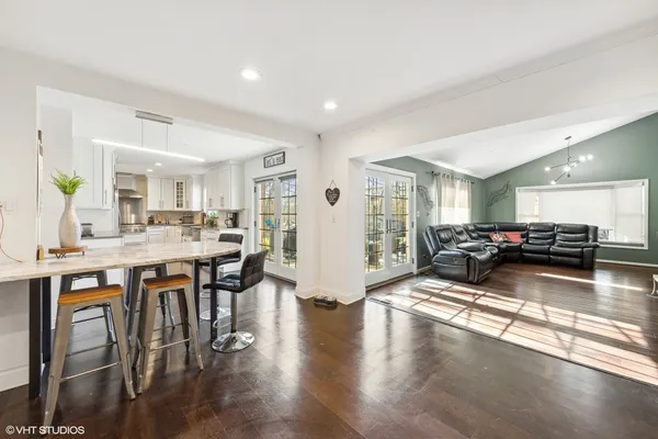 $400,000 | 1430 Brassie Avenue, Flossmoor, IL 60422