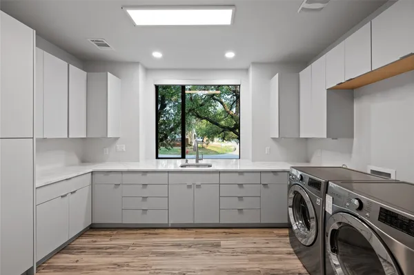 $1,850,000 | 2912 Patriot Drive, Lago Vista, TX 78645