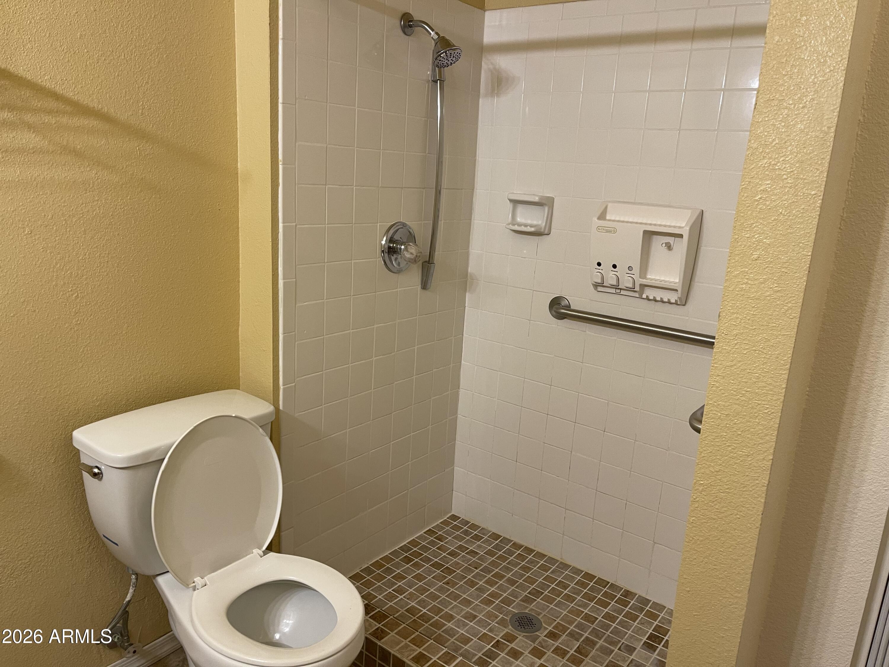 930 South Dobson Road, Unit 51 Mesa, AZ 85202 - Photo 11 of 17 11 master shower