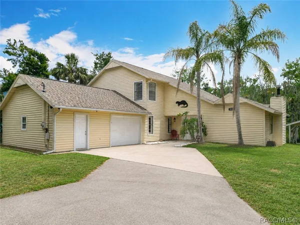 $575,000 | 857 North Palm Springs Terrace, Crystal River, FL 34429