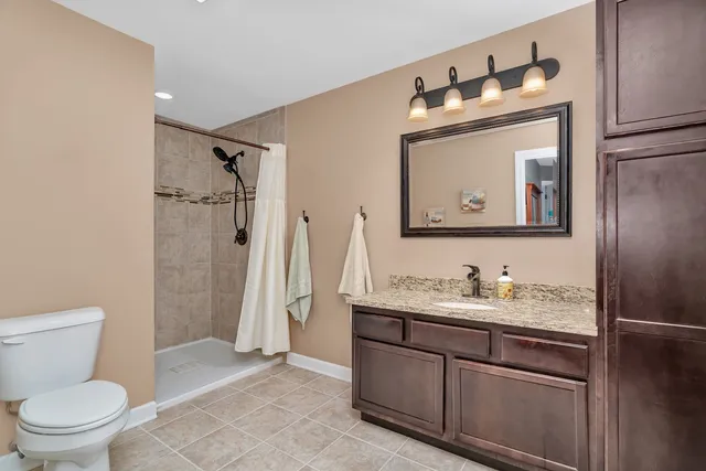 $325,000 | 921 Casey Drive, Minooka, IL 60447