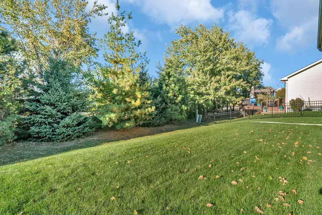 $325,000 | 921 Casey Drive, Minooka, IL 60447