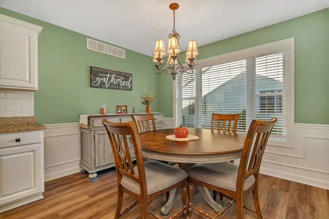 $325,000 | 921 Casey Drive, Minooka, IL 60447