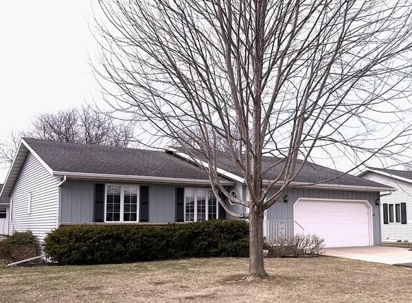 $293,500 | 30 Heritage Court, Fond du Lac, WI 54935