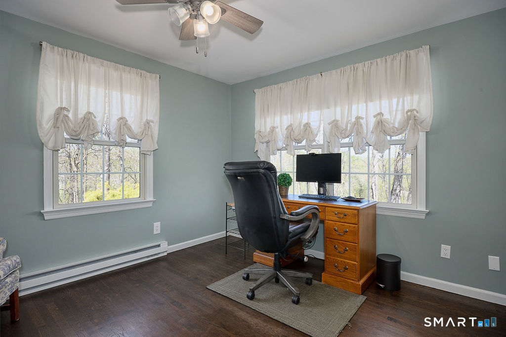19 Evergreen Place Ridgefield, CT 06877 - Photo 15 of 36