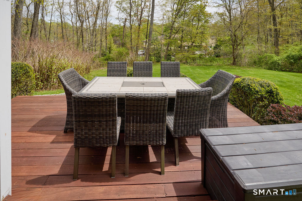 19 Evergreen Place Ridgefield, CT 06877 - Photo 30 of 36