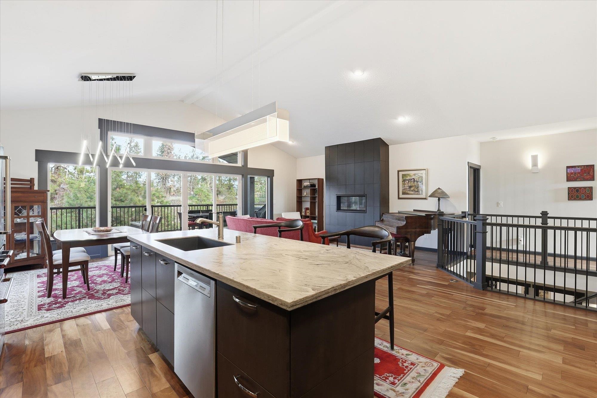 2121 East Cherry Tree Lane Spokane, WA 99203 - Photo 9 of 39