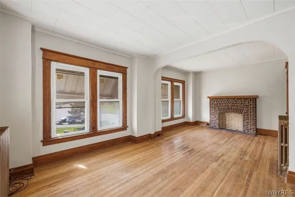 $1,300 | 1067 Tonawanda Street, Buffalo, NY 14207