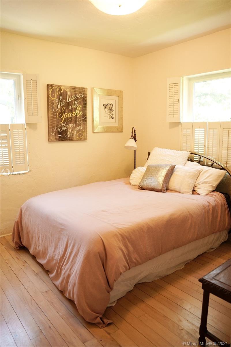 437 Blue Road Coral Gables, FL 33146 - Photo 9 of 15 Gallery Image 9