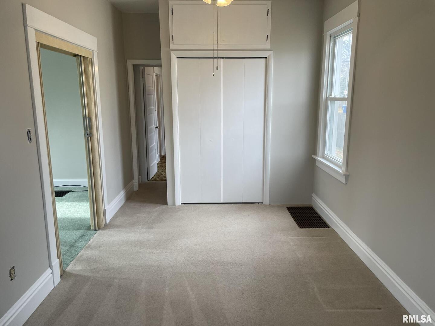 2206 Pacific Street Davenport, IA 52804 - Photo 7 of 18