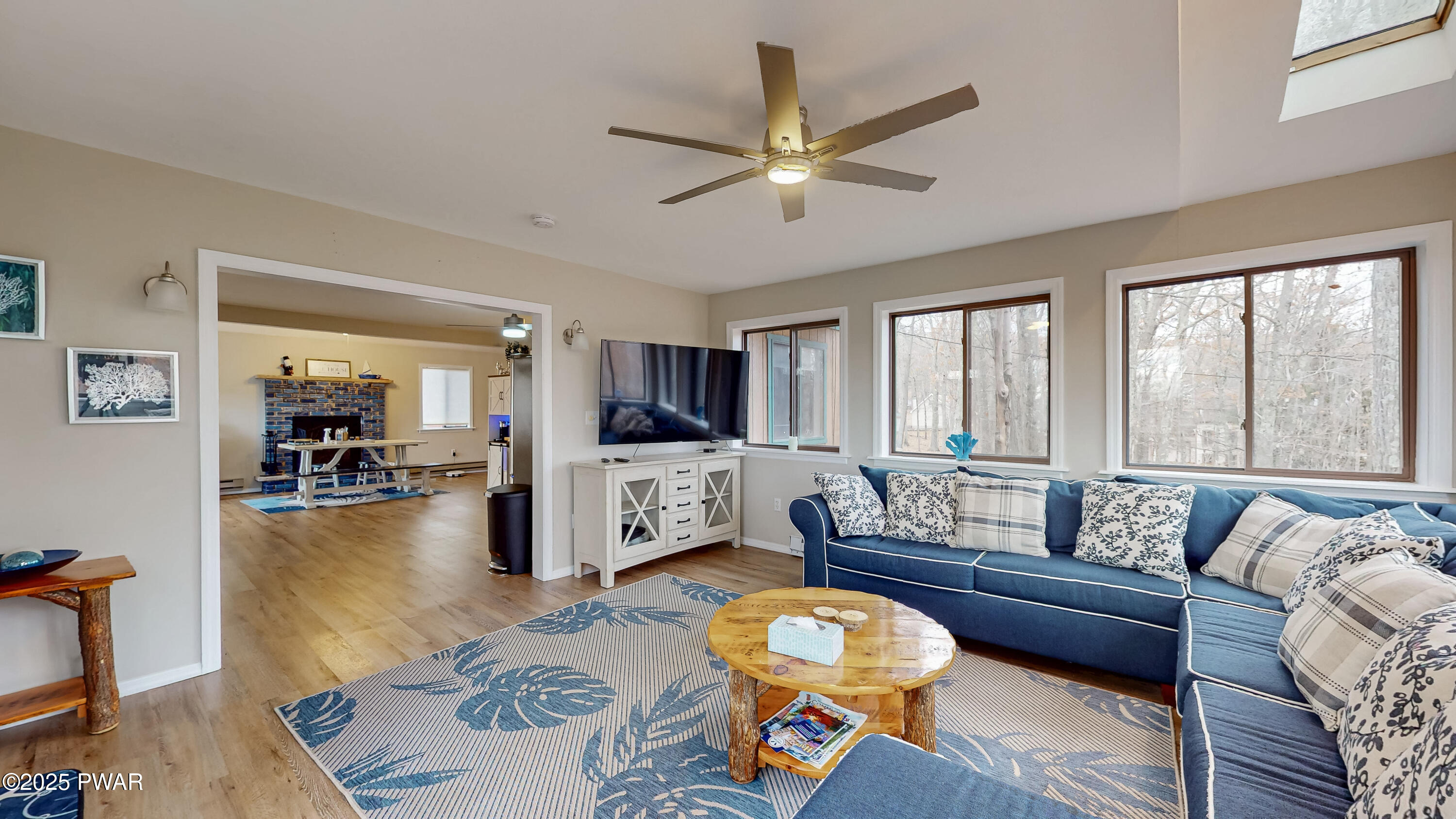 1007 Star View Terrace Lake Ariel, PA 18436 - Photo 8 of 31 Living Room