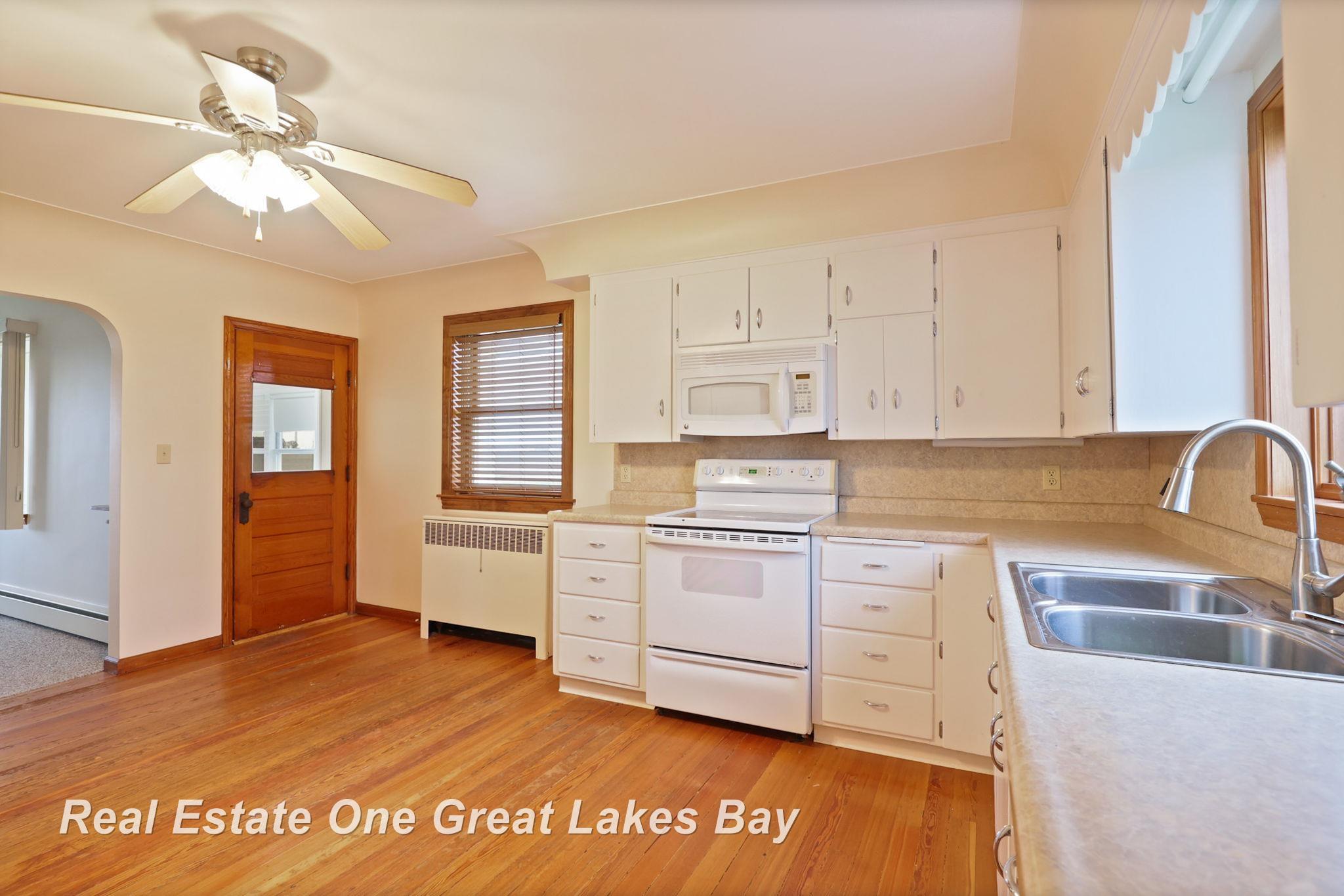 4060 Dickerson Road Akron, MI 48701 - Photo 21 of 62
