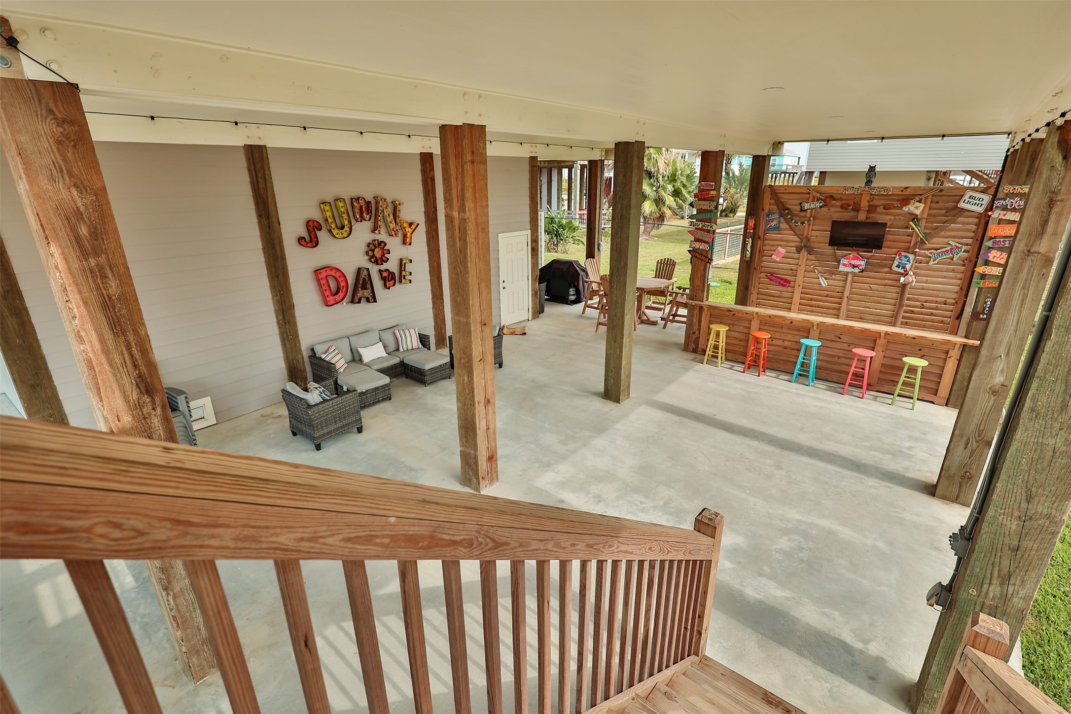 976 Albatros Crystal Beach, TX 77650 - Photo 20 of 30 a view of a entryway door