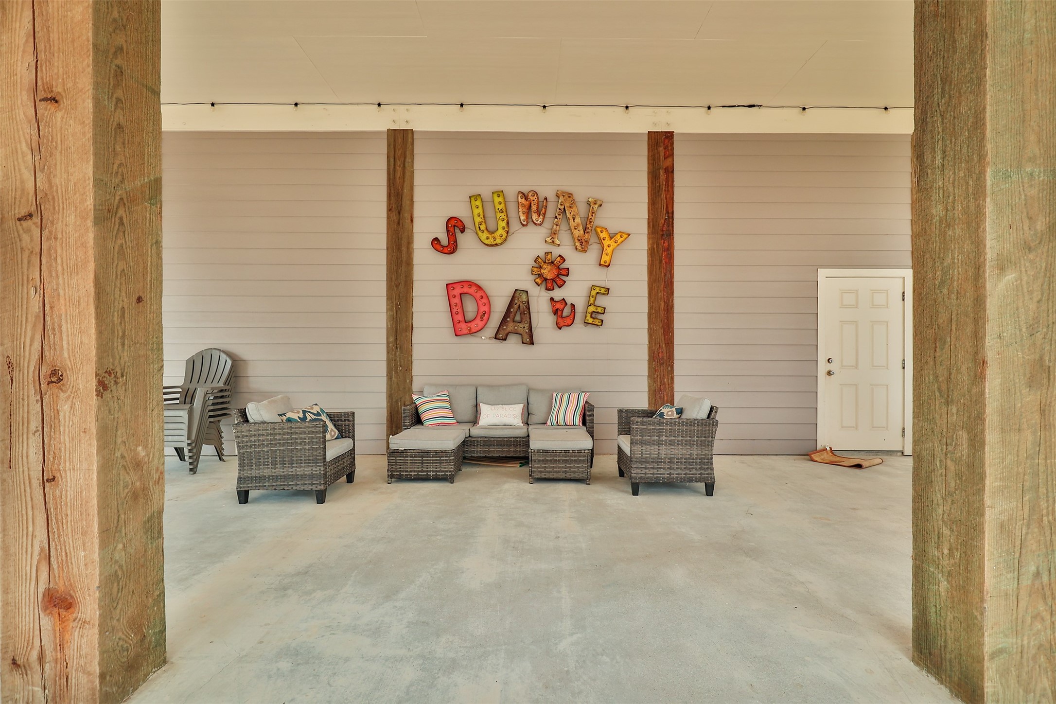 976 Albatros Crystal Beach, TX 77650 - Photo 21 of 30