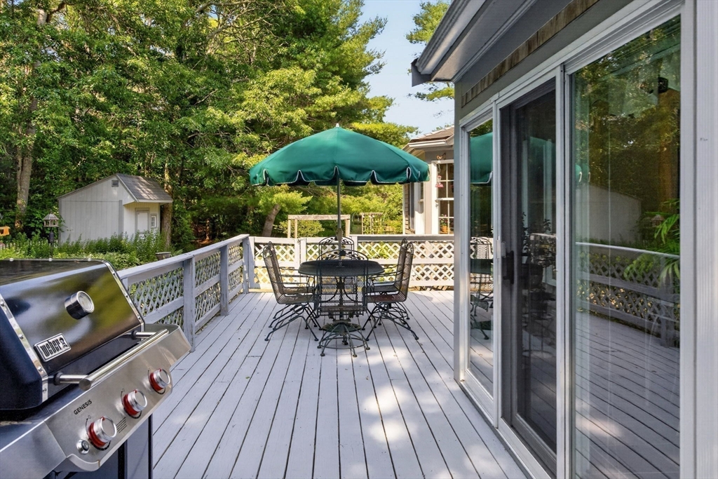 442 Flint Street Barnstable, MA 02648 - Photo 18 of 41