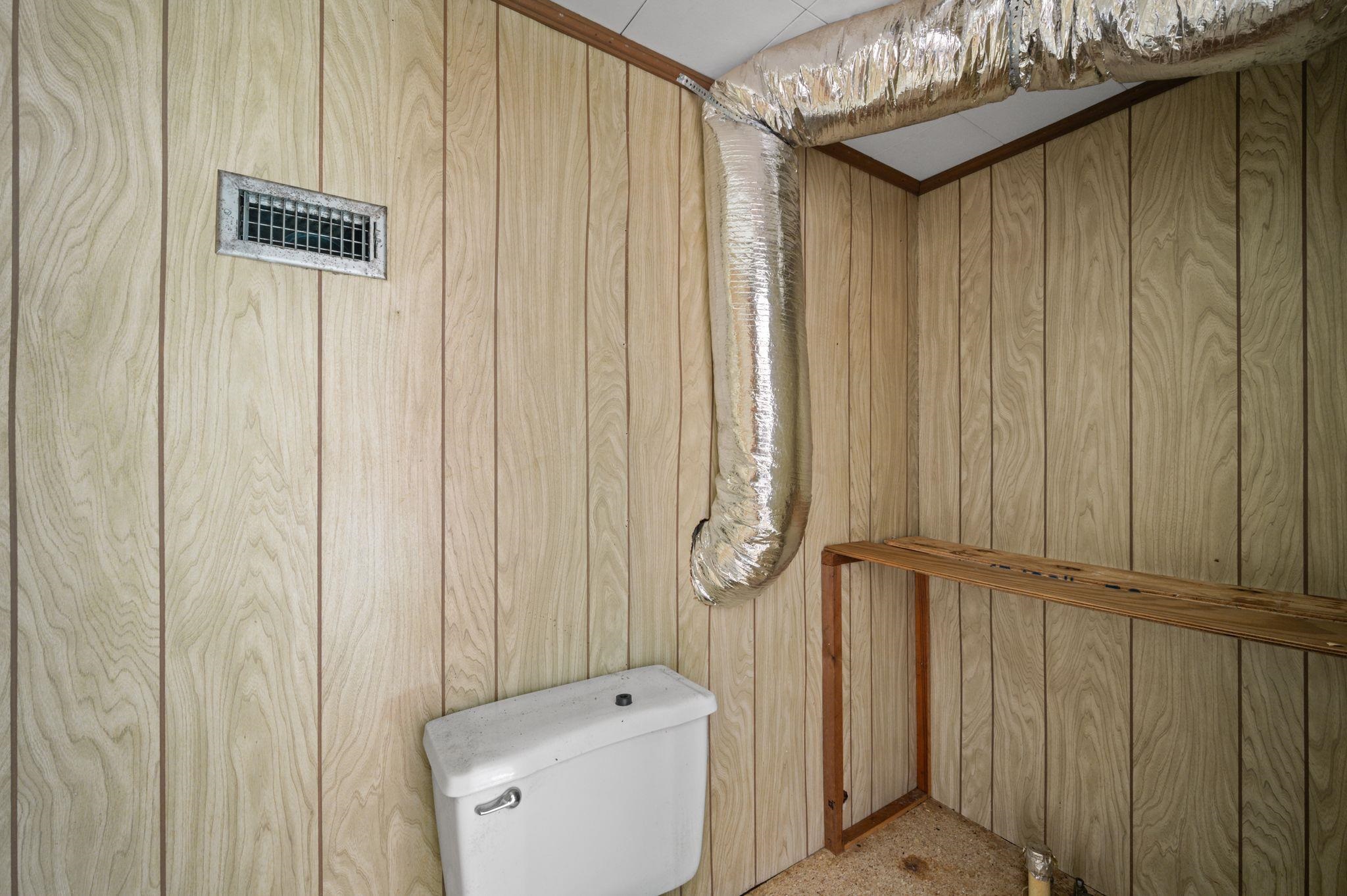 901 B D'Olive Street Bay Minette, AL 36507 - Photo 20 of 29 Bathroom