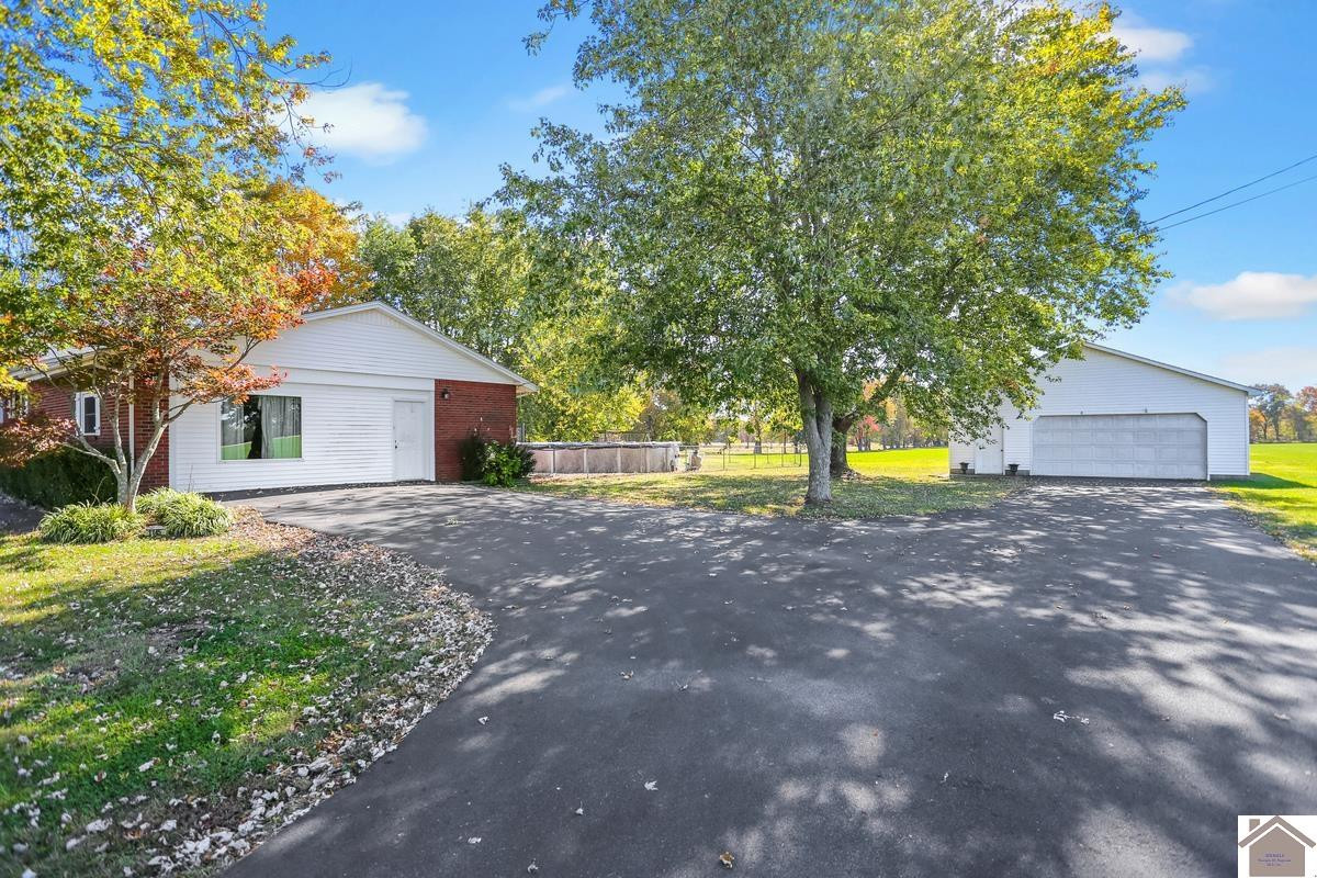 1145 Poor Farm Road Murray, KY 42071 - Photo 2 of 19 Photo 2