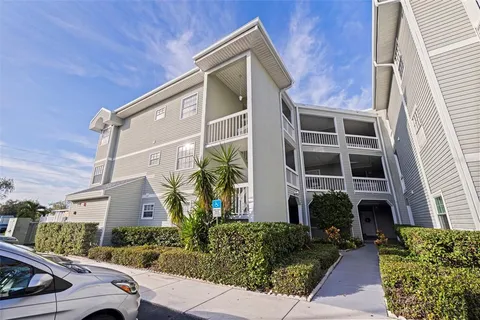 $259,000 | 6826 Stonesthrow Circle North, Unit 11201, St. Petersburg, FL 33710
