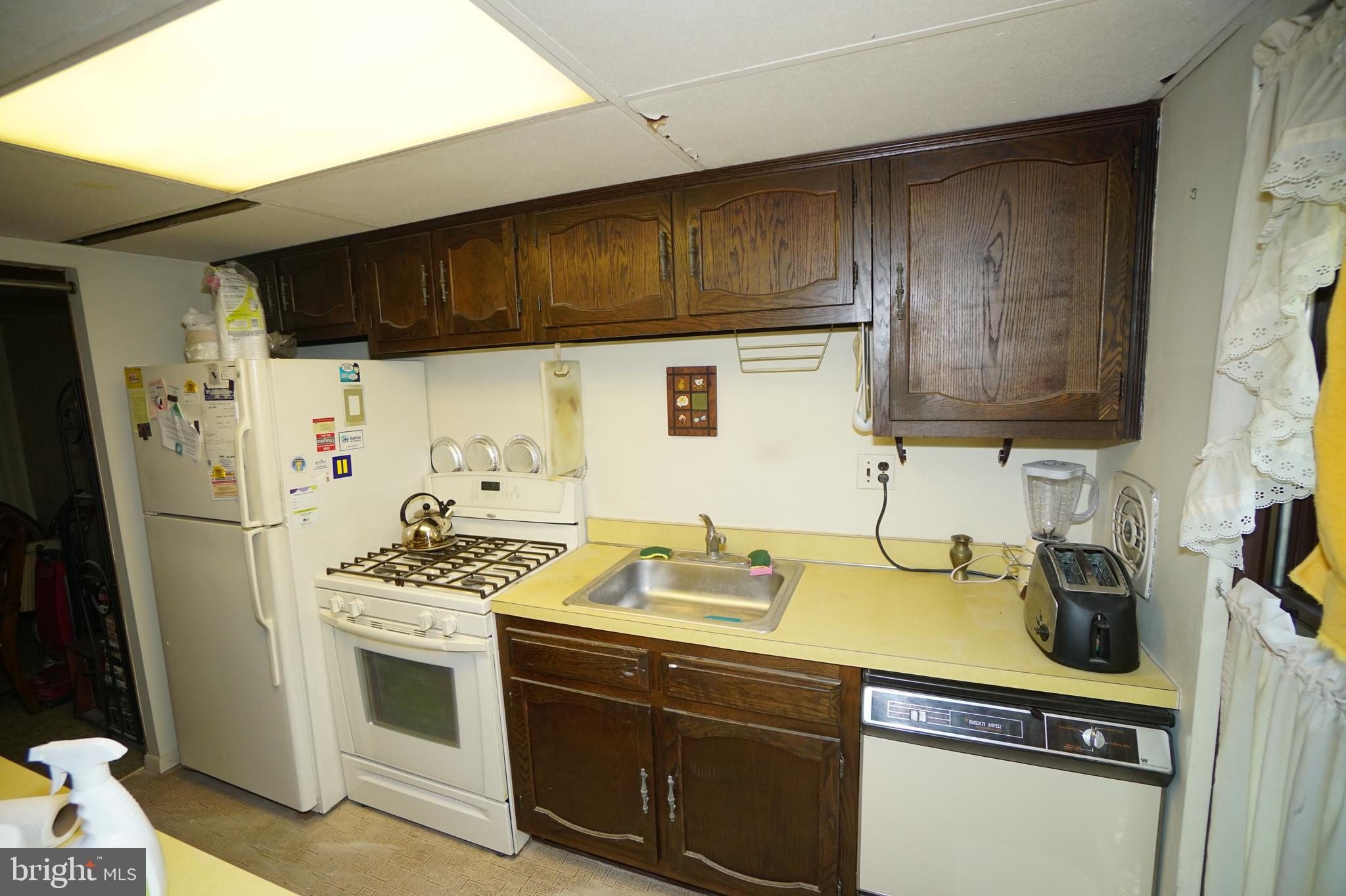 11889 Academy Road, Unit J4 Philadelphia, PA 19154 - Photo 6 of 10