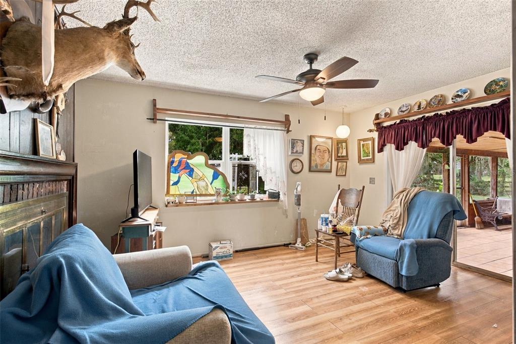 2647 McIntosh Road Dover, FL 33527 - Photo 17 of 38 Gallery Image 17