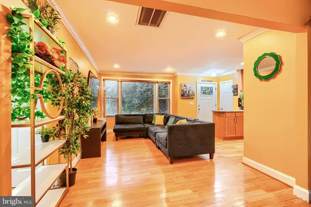 $424,900 | 6716 Stockton Lane, Hyattsville, MD 20784