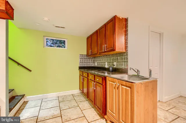 $424,900 | 6716 Stockton Lane, Hyattsville, MD 20784