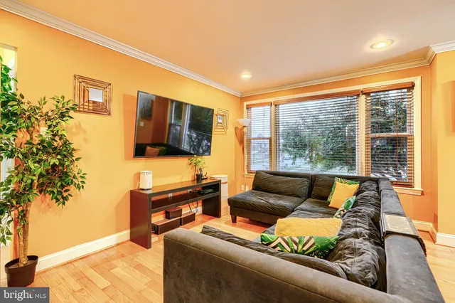 $424,900 | 6716 Stockton Lane, Hyattsville, MD 20784