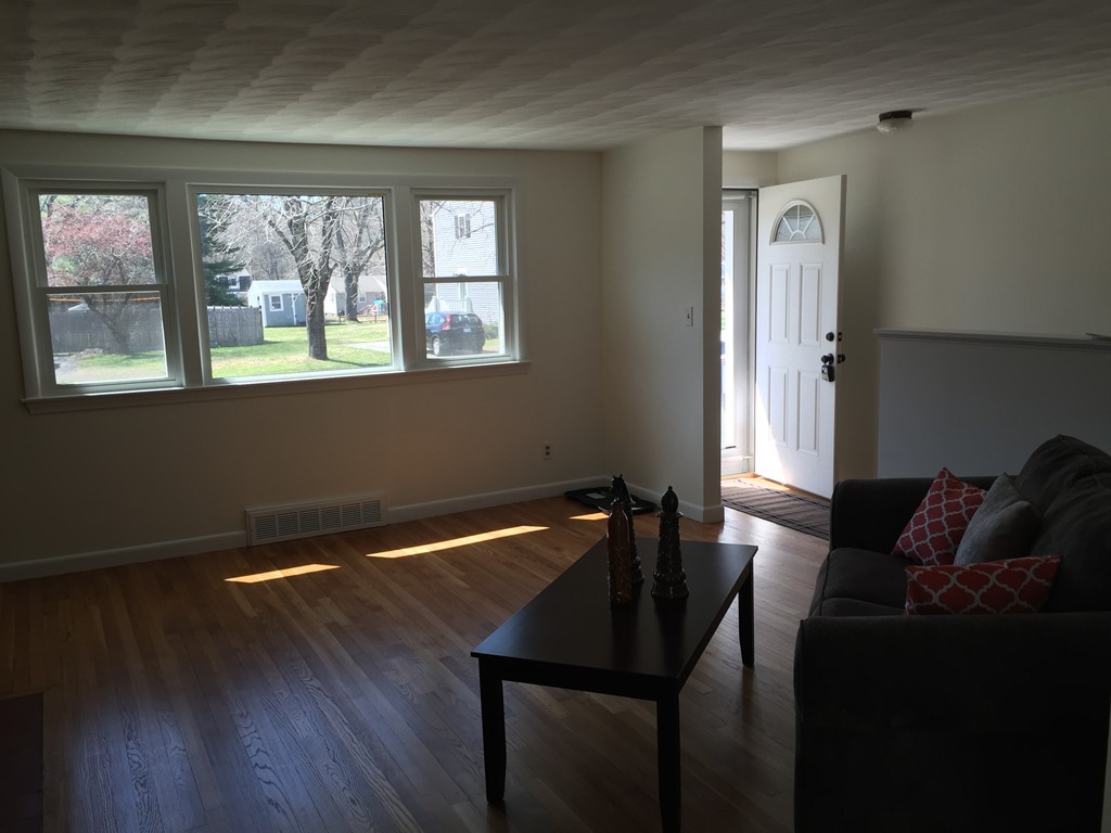 33 Anthony Road North Reading, MA 01864 - Photo 3 of 9 Gallery Image 3