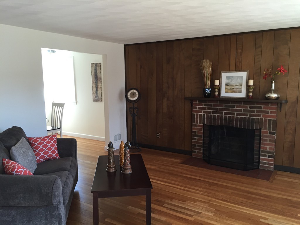 33 Anthony Road North Reading, MA 01864 - Photo 4 of 9 Gallery Image 4