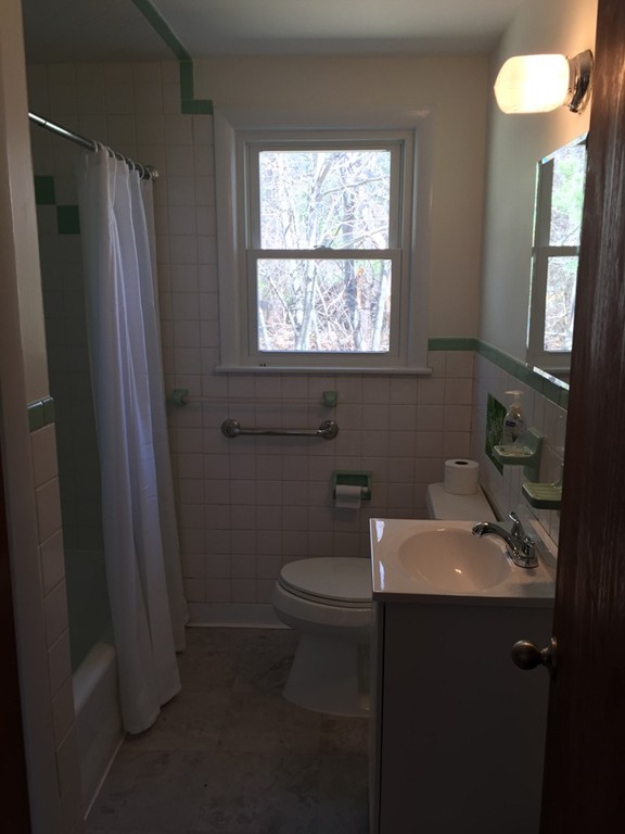 33 Anthony Road North Reading, MA 01864 - Photo 8 of 9 Gallery Image 8