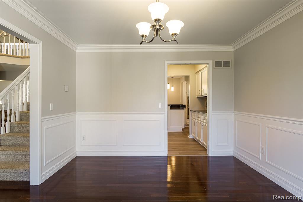 733 Timberline Drive Rochester Hills, MI 48309 - Photo 17 of 62