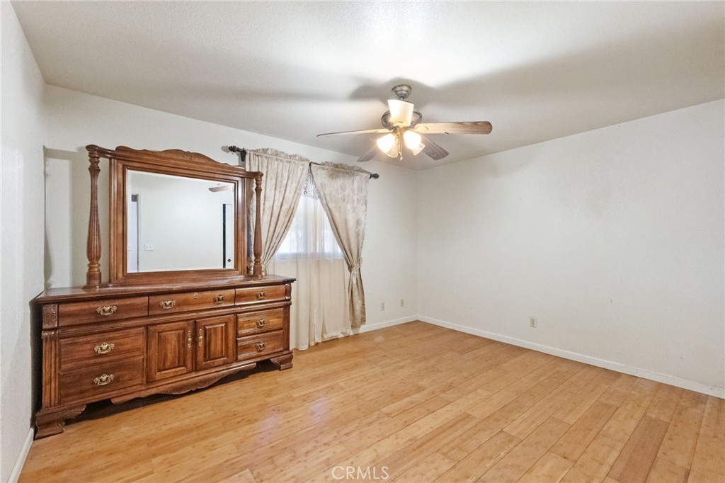 17214 Crescent Drive Madera, CA 93638 - Photo 19 of 35