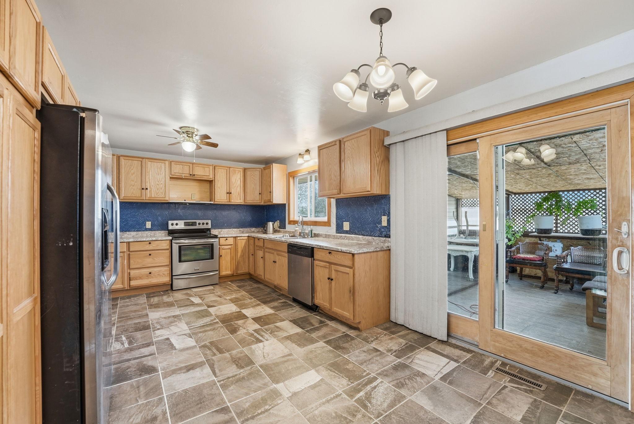 833 Lewis Place St. Cloud, MN 56301 - Photo 11 of 33
