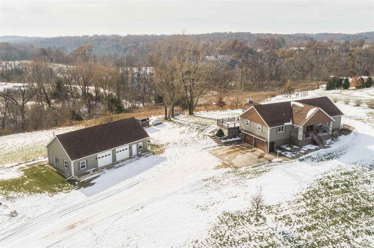 5002 Wagner Road Central City, IA 52214 - Photo 2 of 46 Gallery Image 2