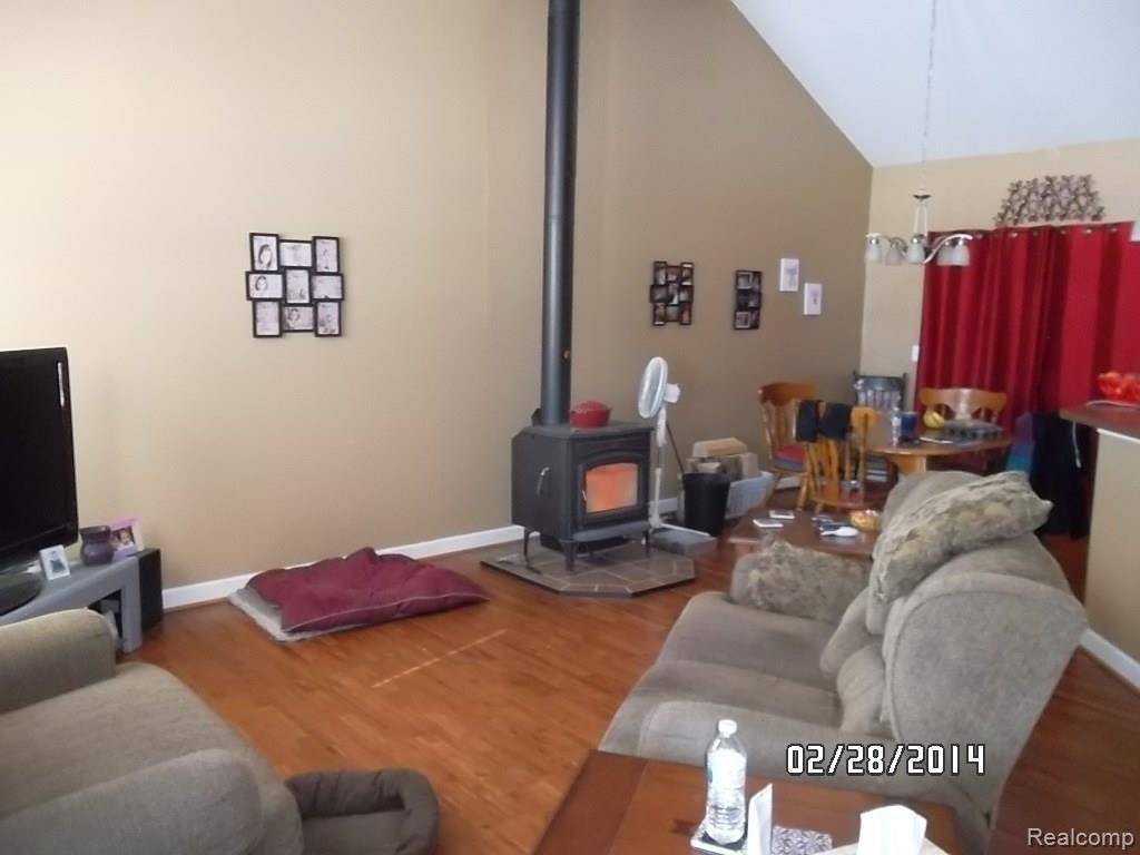 8940 Fisher Road Yale, MI 48097 - Photo 3 of 16 SAM_7544.jpg