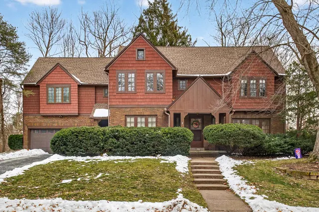 $479,000 | 49 Kenwood Avenue, Davenport, IA 52803